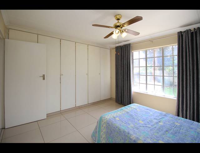 5 BEDROOM HOUSE FOR SALE IN BLOUBOSRAND
